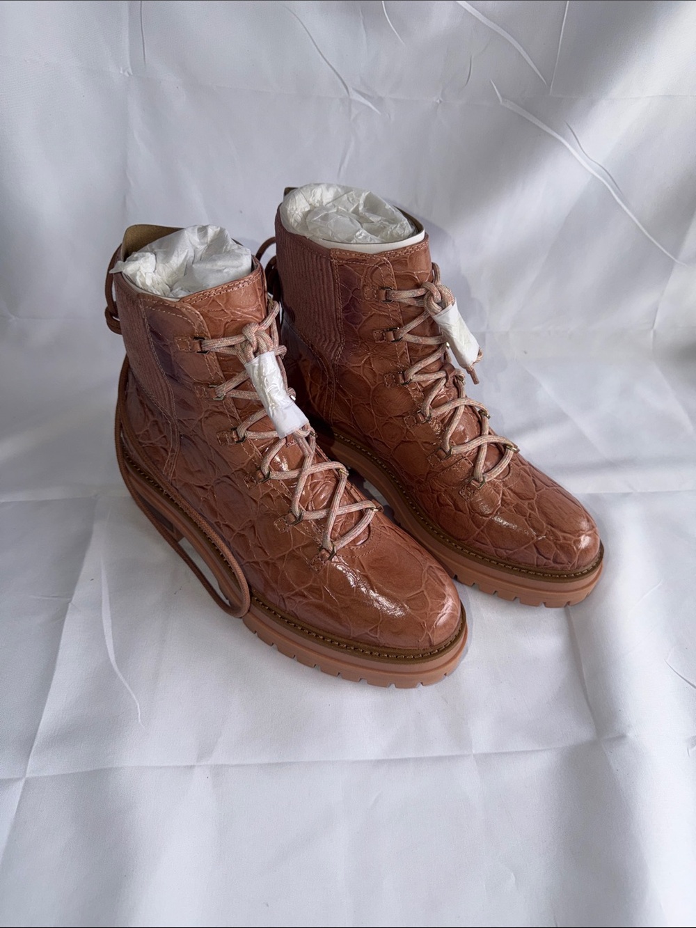 Louise et Cie Sheena Soft Rose Pink Croc Embossed Leather Combat Lug Boots Sz 10